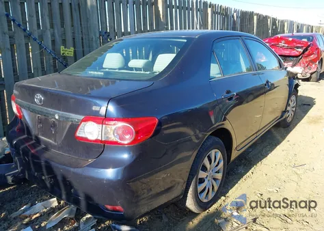 2013 Toyota Corolla Le z USA, uszkodzony, nr VIN 2T1BU4EE1DC967561